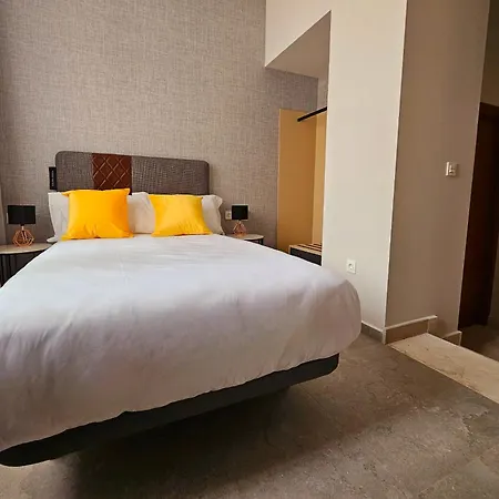 Hotel Cousin Automatizado